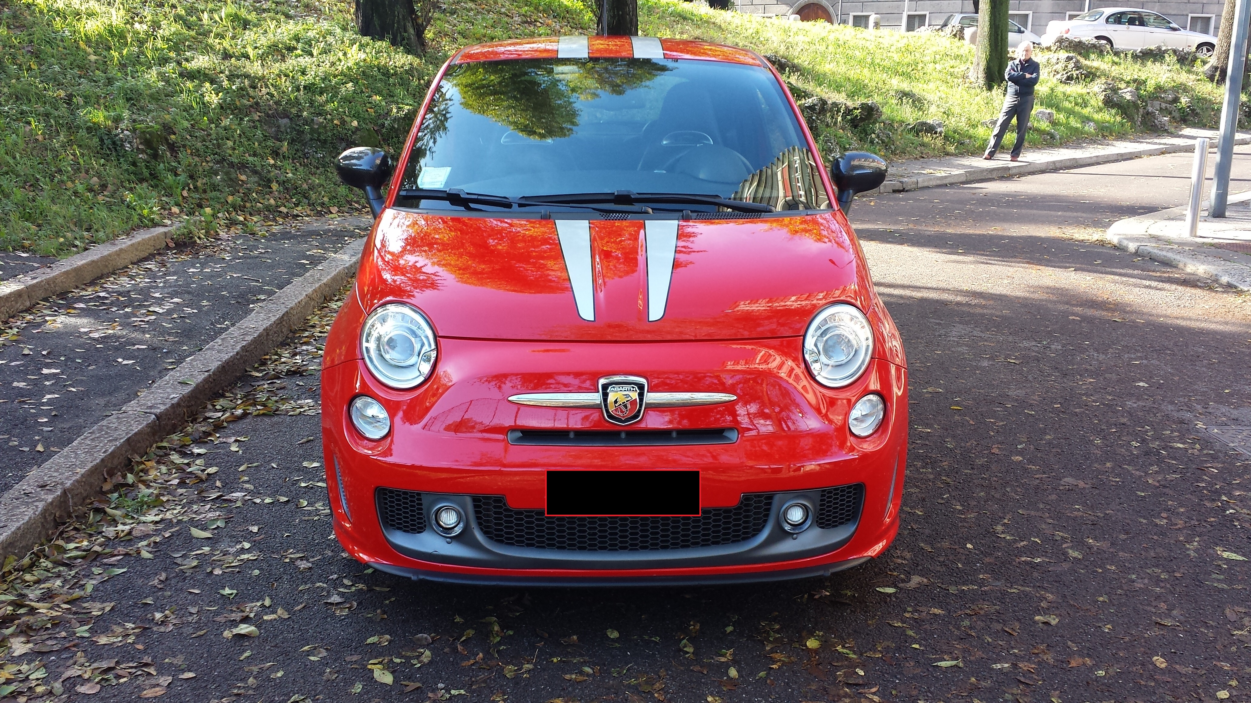 Abarth 500 695 TRIBUTO FERRARI 180 CV N°156 DI 1199 PERFETTA '' VENDUTA '' Abarth 500 695 TRIBUTO FERRARI 180 CV N°156 DI 1199 PERFETTA '' VENDUTA ''